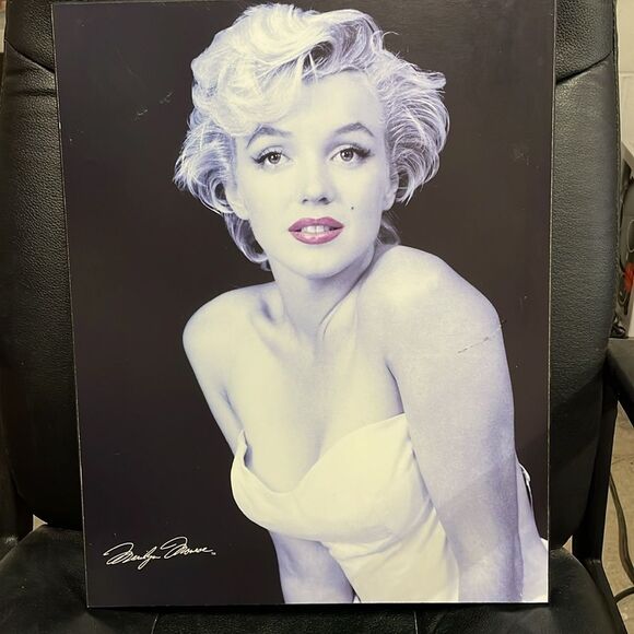 Marilyn Monroe Red Lips by Milton Greene on wood 19 x 15 EUC black & white w red - Picture 1 of 8